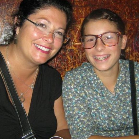 Meet your Posher, Annette - Picture 1 of 1